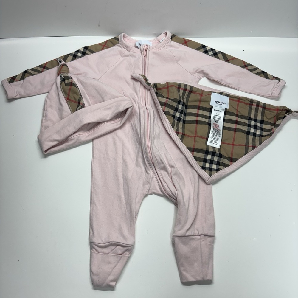 Burberry Girls Claude 3 Pieces Romper Set Mini Check Pink sz 3M Hat Bibs Bandana